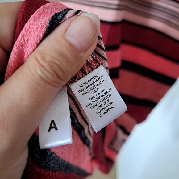 LOFT | Shades of pink & red striped sleevless womens dress - Picture 11 of 12